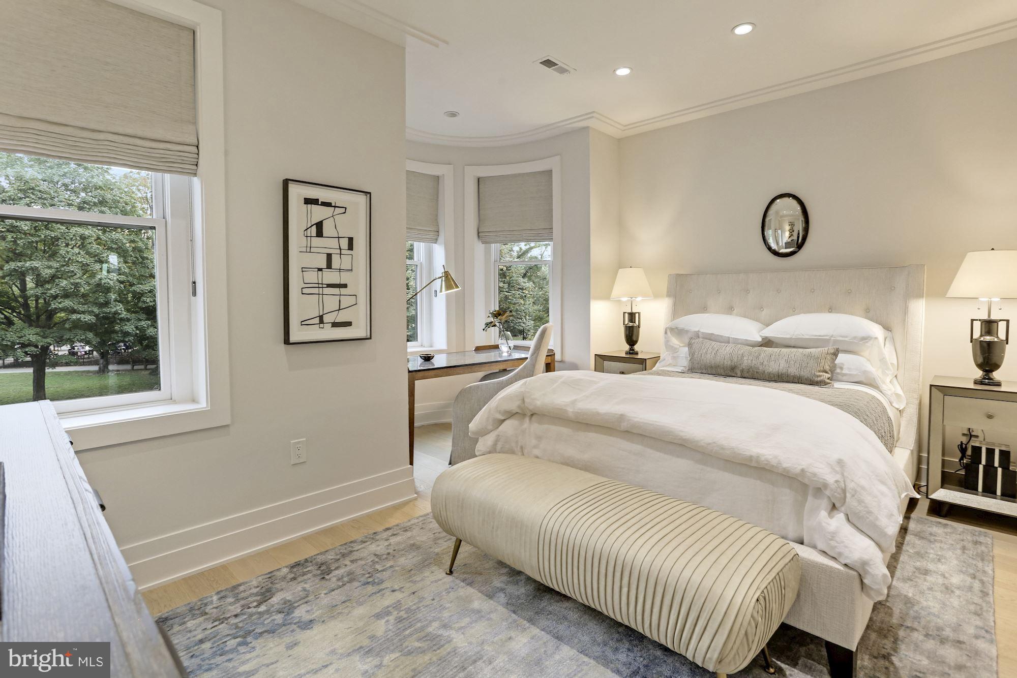 CAPITOL HILL - Residential