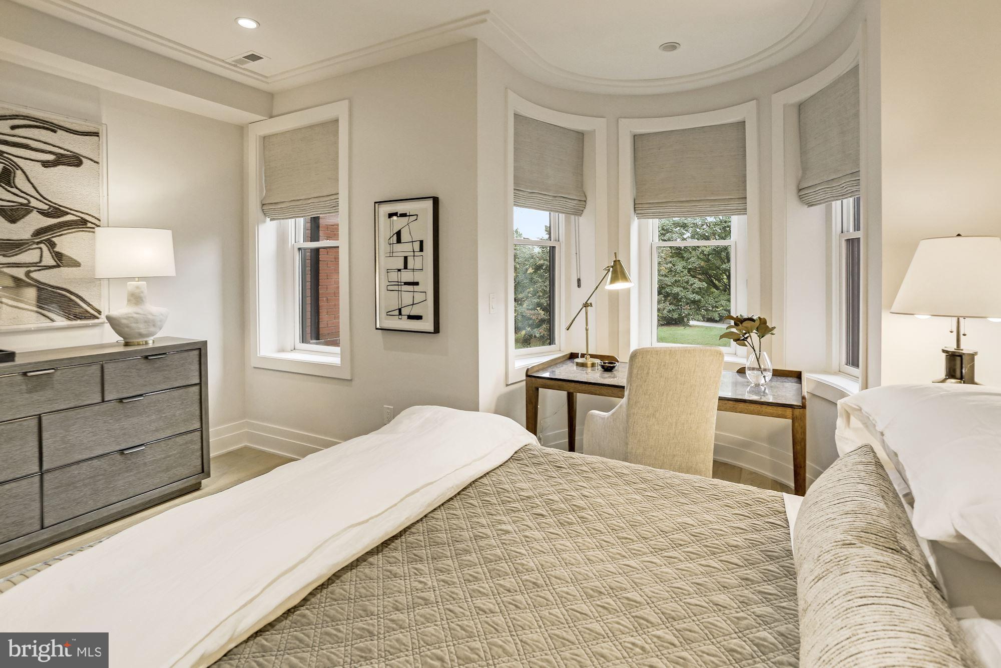 CAPITOL HILL - Residential