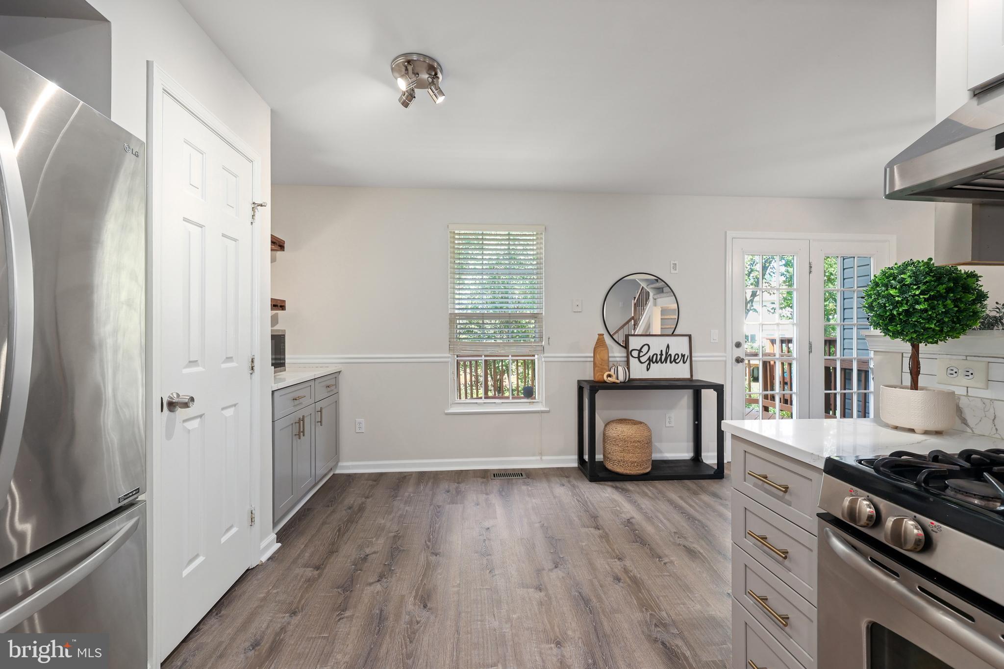 CENTRE RIDGE - Residential