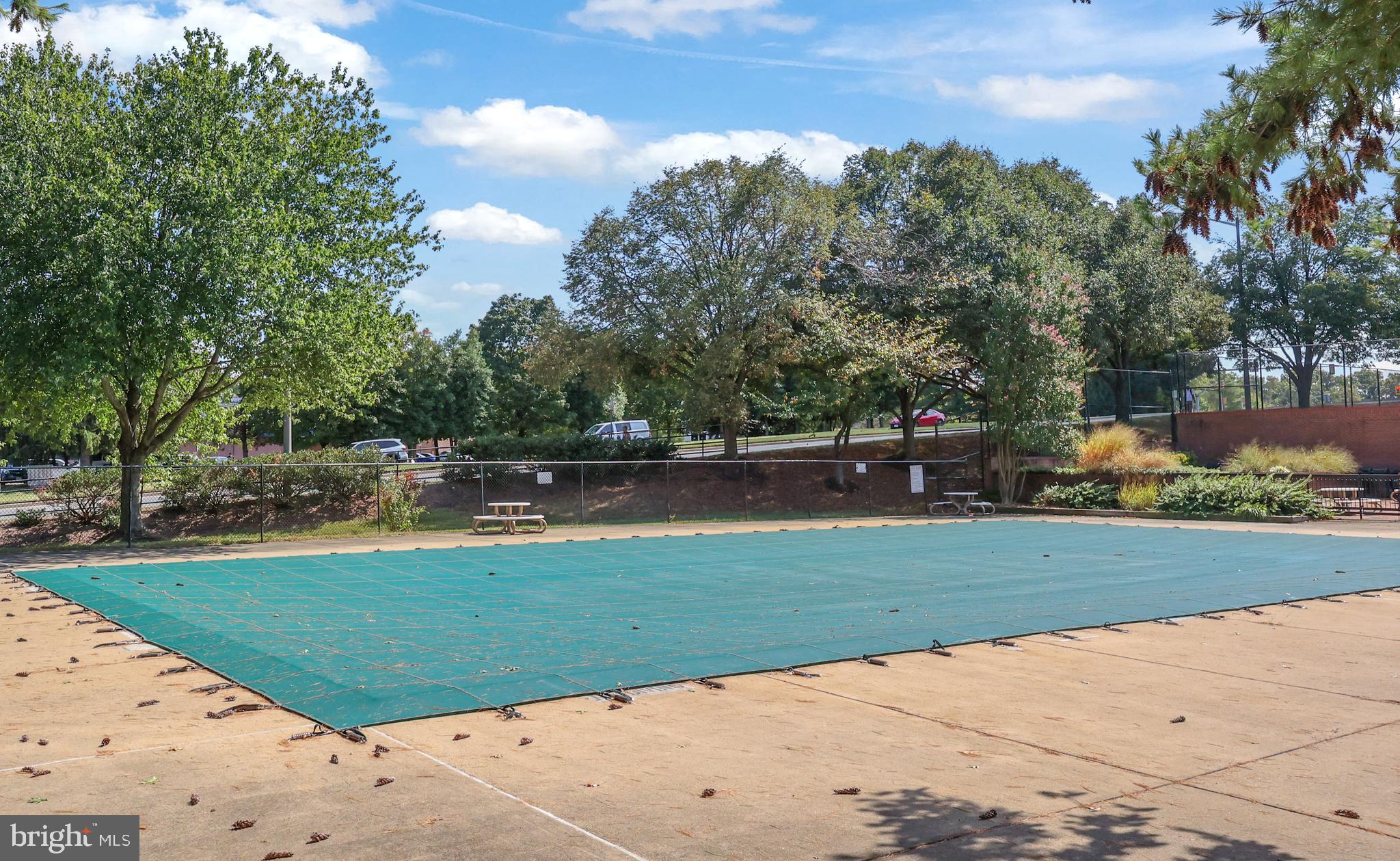 CENTRE RIDGE - Residential