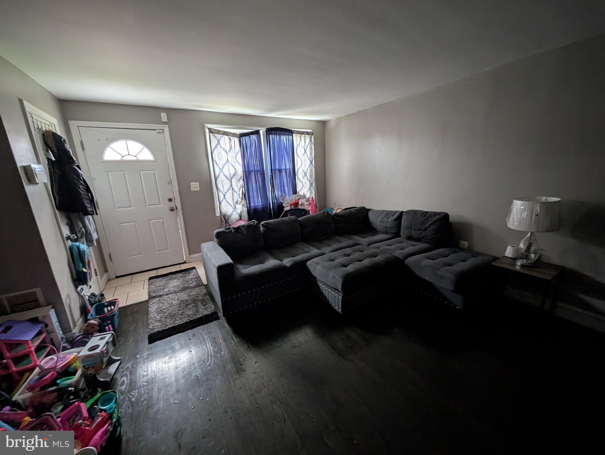 FRANKFORD - Residential