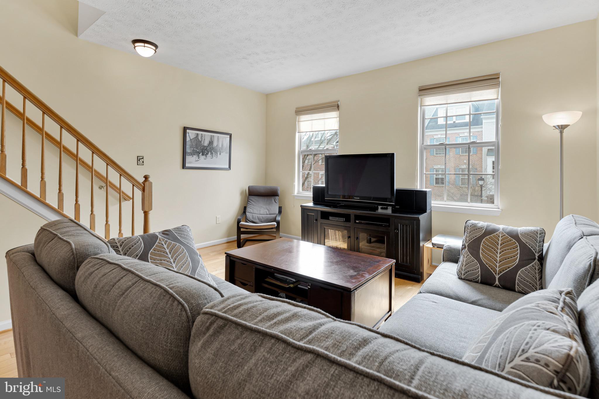 OWINGS MILLS - Residential