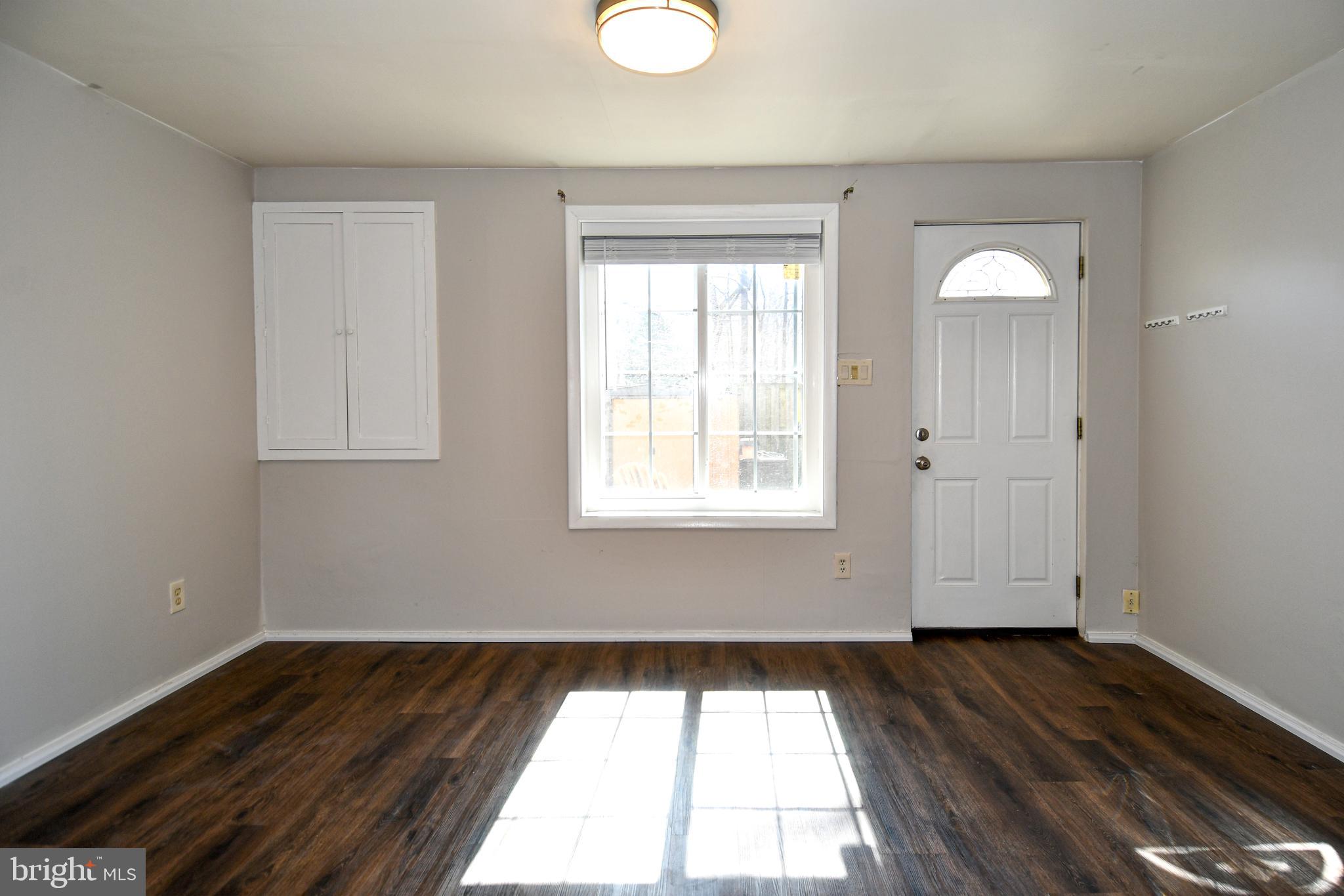 NEWINGTON FOREST - Residential Lease