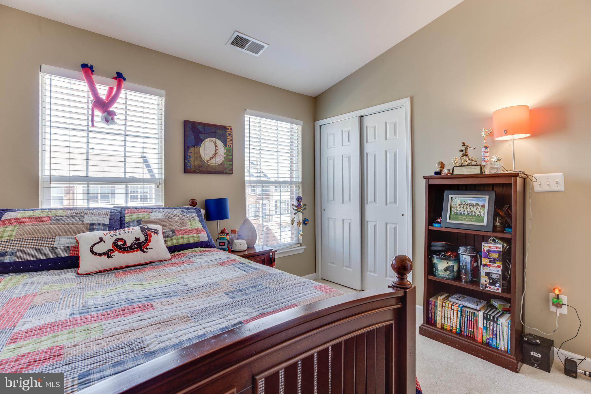 BELMONT LAND BAY - Residential Lease