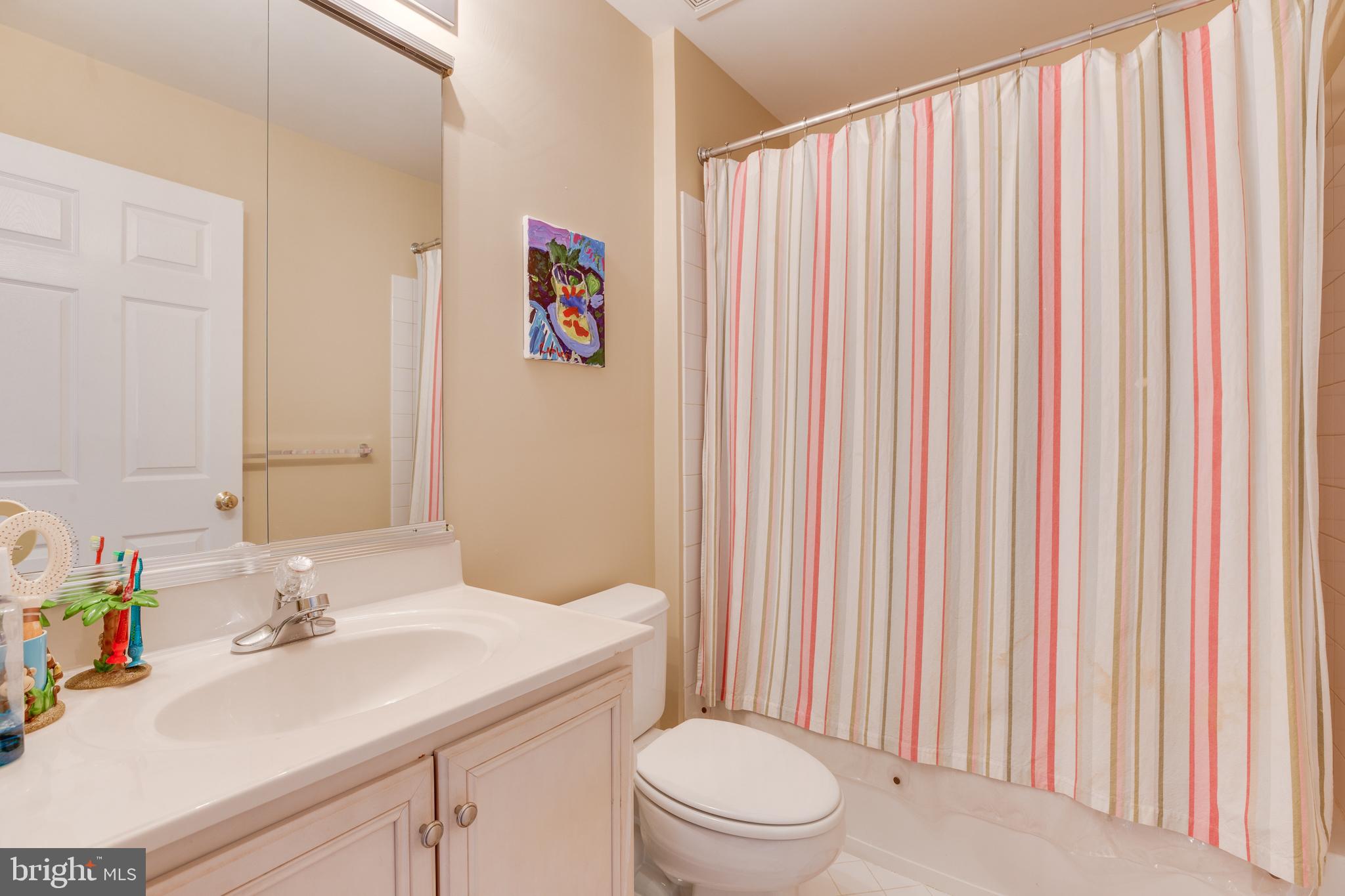 BELMONT LAND BAY - Residential Lease