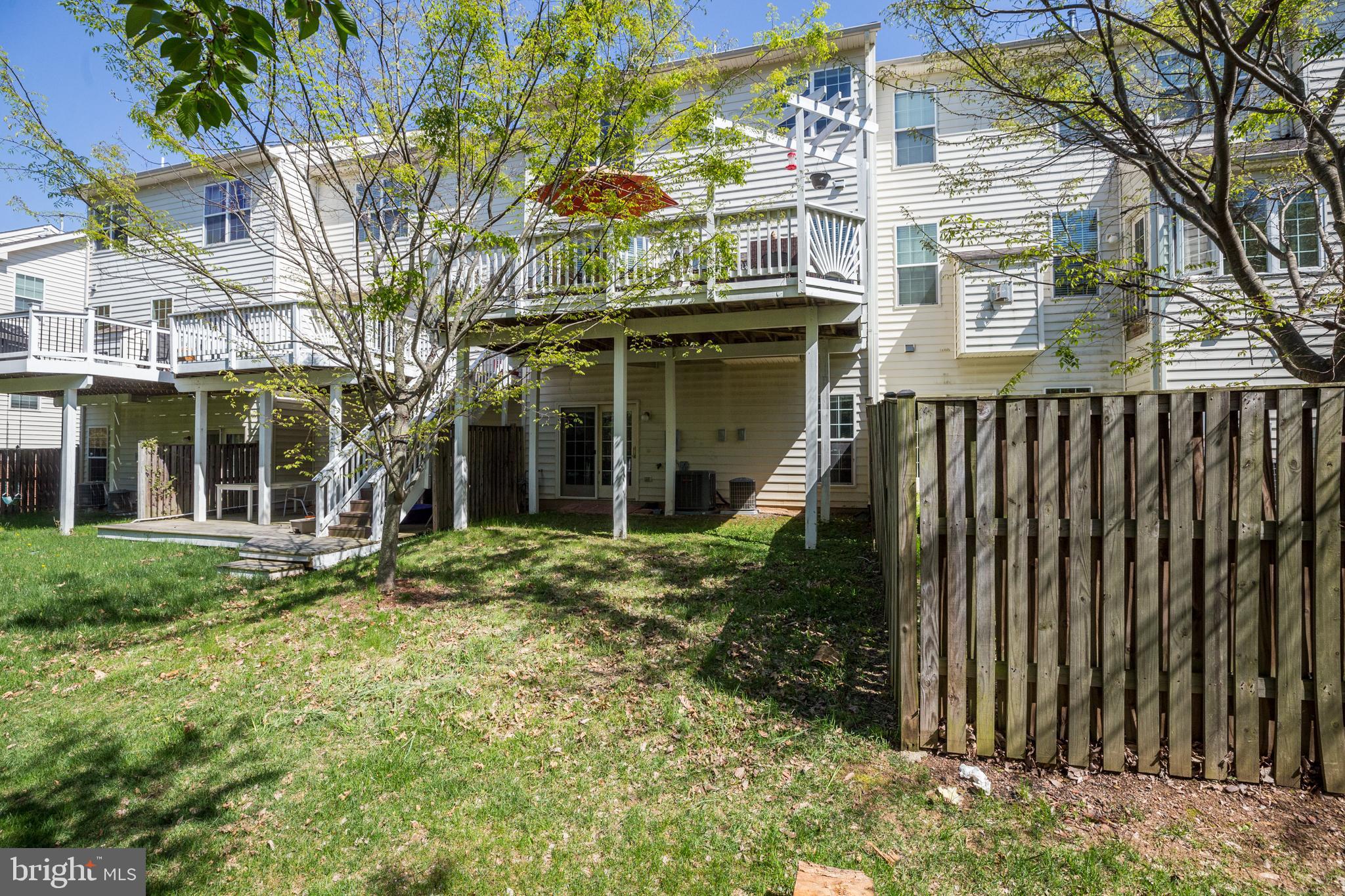 BELMONT LAND BAY - Residential Lease