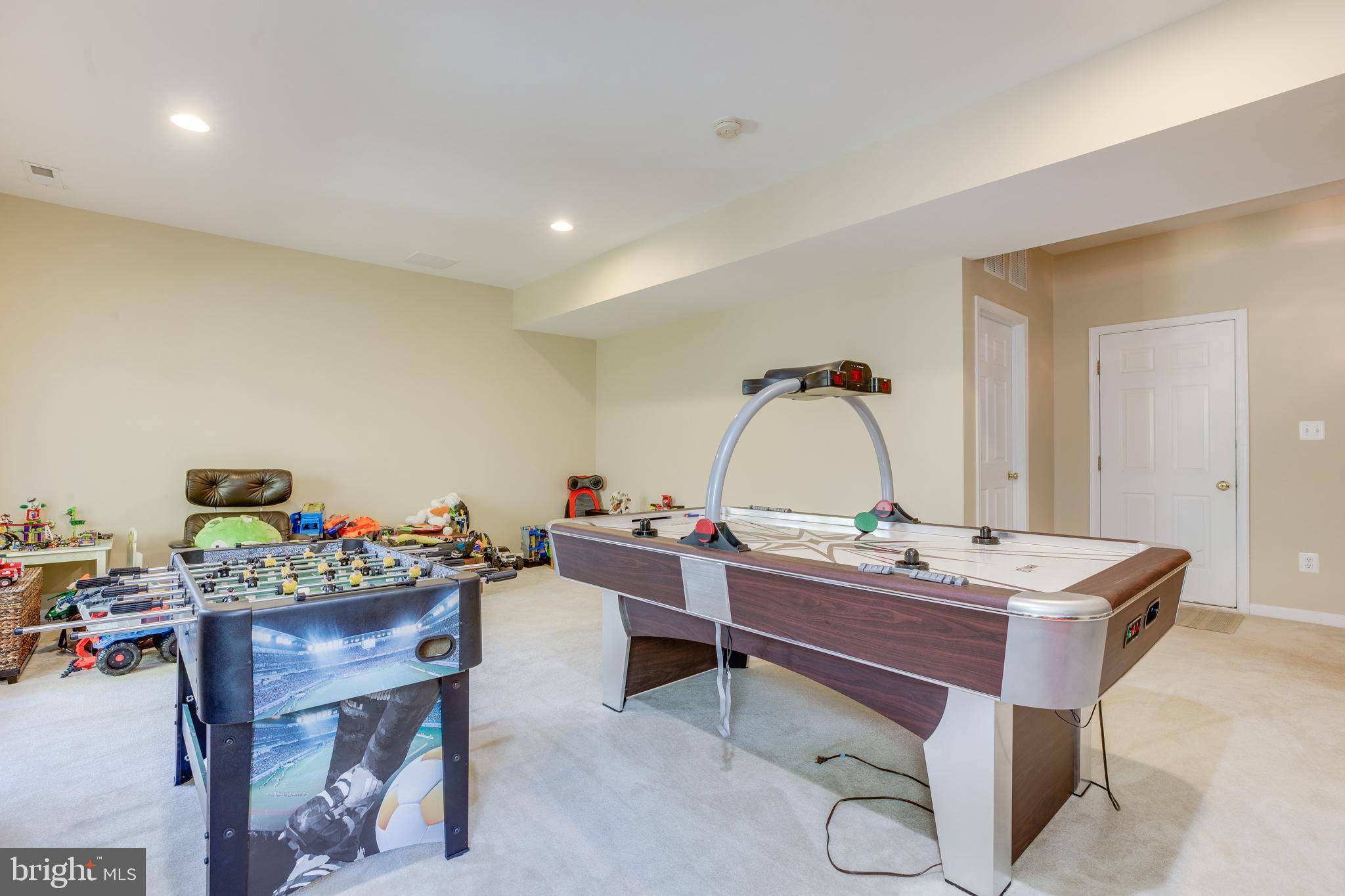 BELMONT LAND BAY - Residential Lease