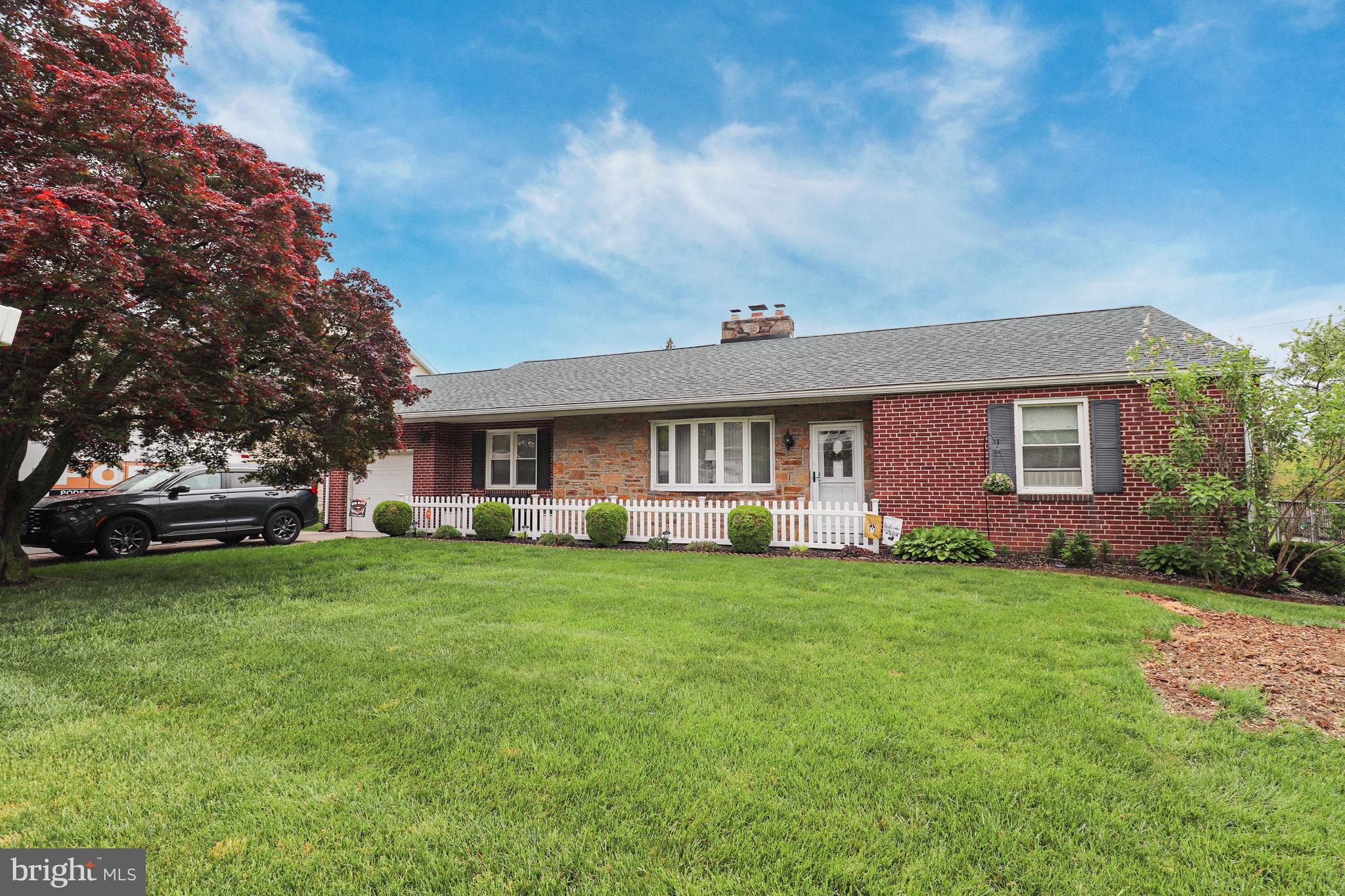 3 OAKNOLL ROAD