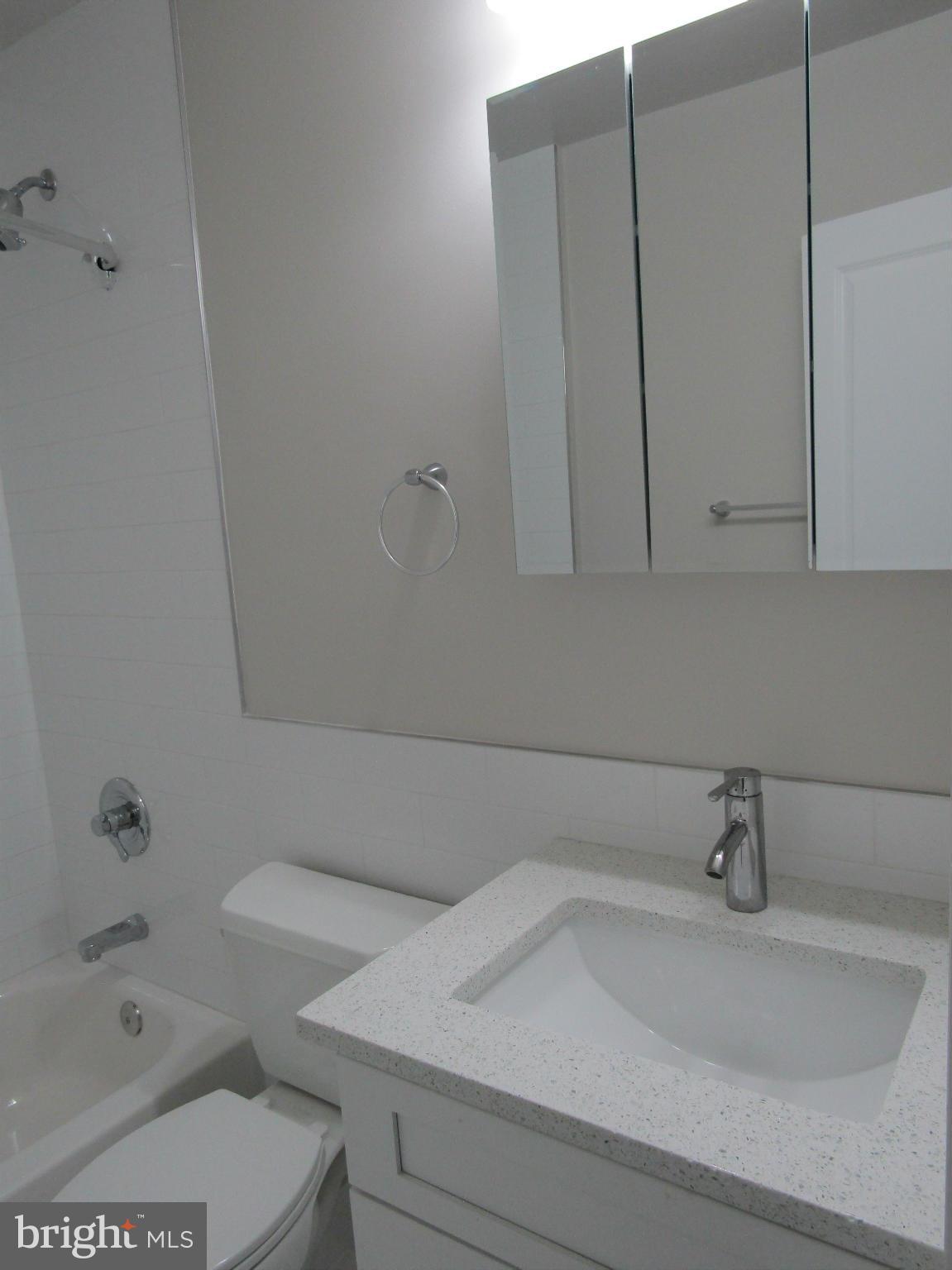 GLEN ORA-PLAT TWO> - Residential