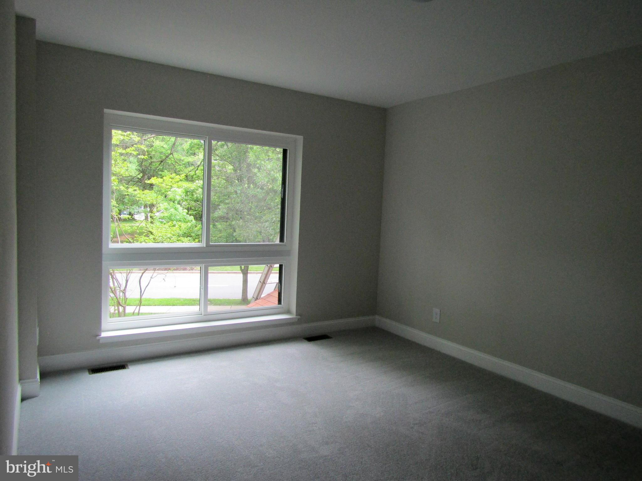 GLEN ORA-PLAT TWO> - Residential