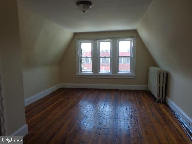 25 MONTROSE AVENUE 7