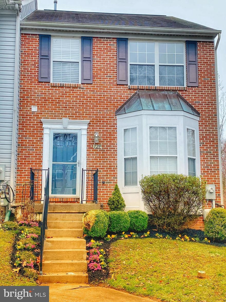 Gorgeous EOG townhome with 3 level bump outs, new carpet, paint, and a beautiful brand new stone shower in basement! Hurry this one wont last!