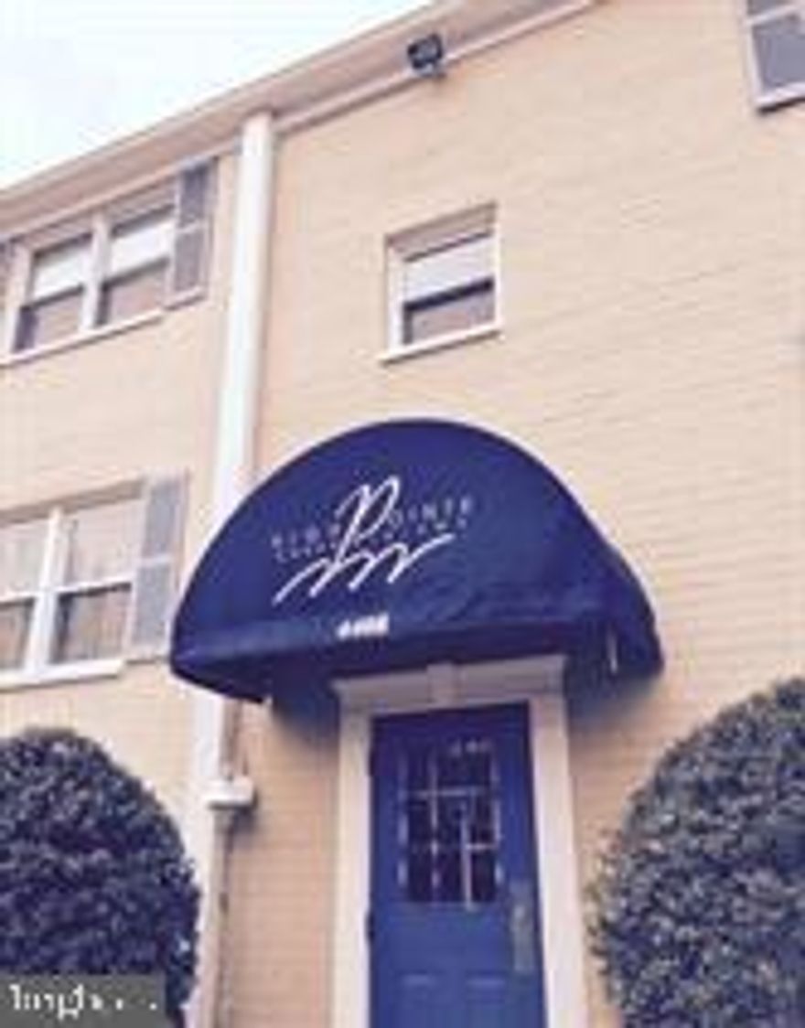 Well appointed 1 bedroom 1 bath condo.  Hardwood floors throughout, updated kitchen and bath and A/C.  Washer & Dryer in the unit.  You don't want to miss this one.