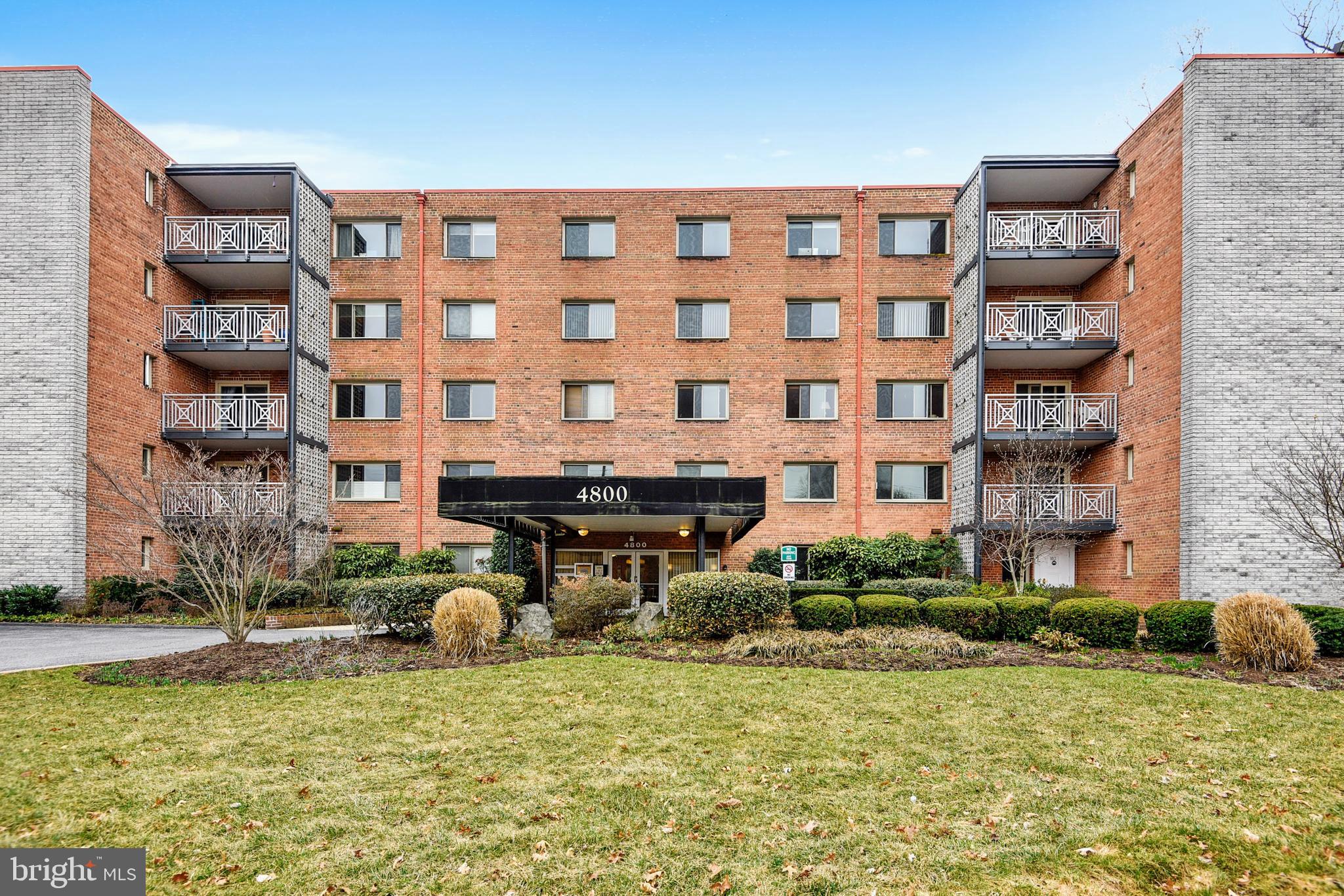 Welcome to this wonderful opportunity to own a condo that lives like a real home, right in the heart of Bethesda-Chevy Chase at the Bradley House!
Nestled in nature, this beautiful 3 bedroom, 2 bath 1,400+ square foot condo is a must see! Bright and spacious with walls of windows, the unit includes a renovated cook’s kitchen, updated baths, and lighting; gleaming parquet wood floors, fresh paint, huge closets, a dedicated parking space and extra storage unit.
Great affordable price and GREAT location - minutes to shopping, award winning restaurants, fantastic transportation options, popular schools, and everything else wonderful downtown Bethesda and Chevy Chase have to offer. Bonus: the building backs to beautiful Norwood Park, and the adjacent Capital Crescent Trail.
…Welcome Home