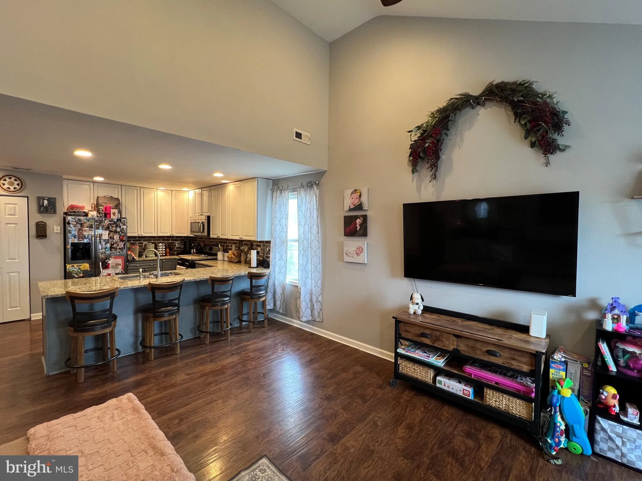 Pennsville, New Jersey 08070, United States, 3 Bedrooms Bedrooms, ,2 BathroomsBathrooms,Residential,Coming Soon,94518