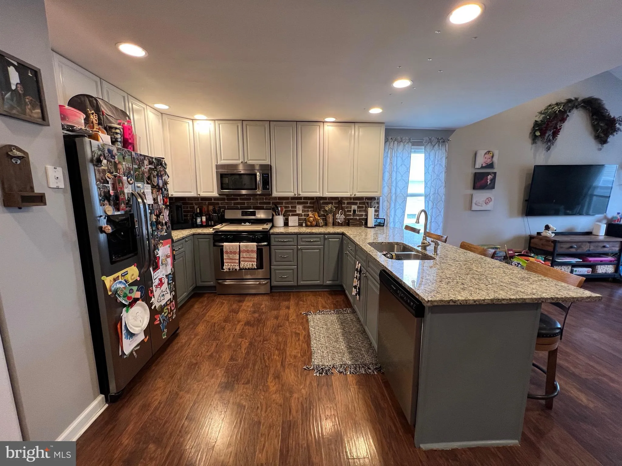 Pennsville, New Jersey 08070, United States, 3 Bedrooms Bedrooms, ,2 BathroomsBathrooms,Residential,Coming Soon,94518