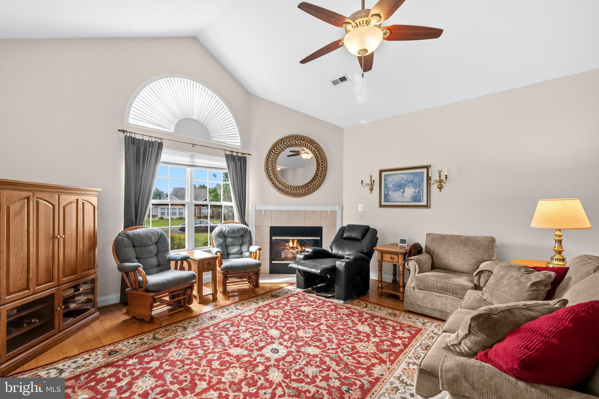 6233 AUTUMN LEAF DRIVE