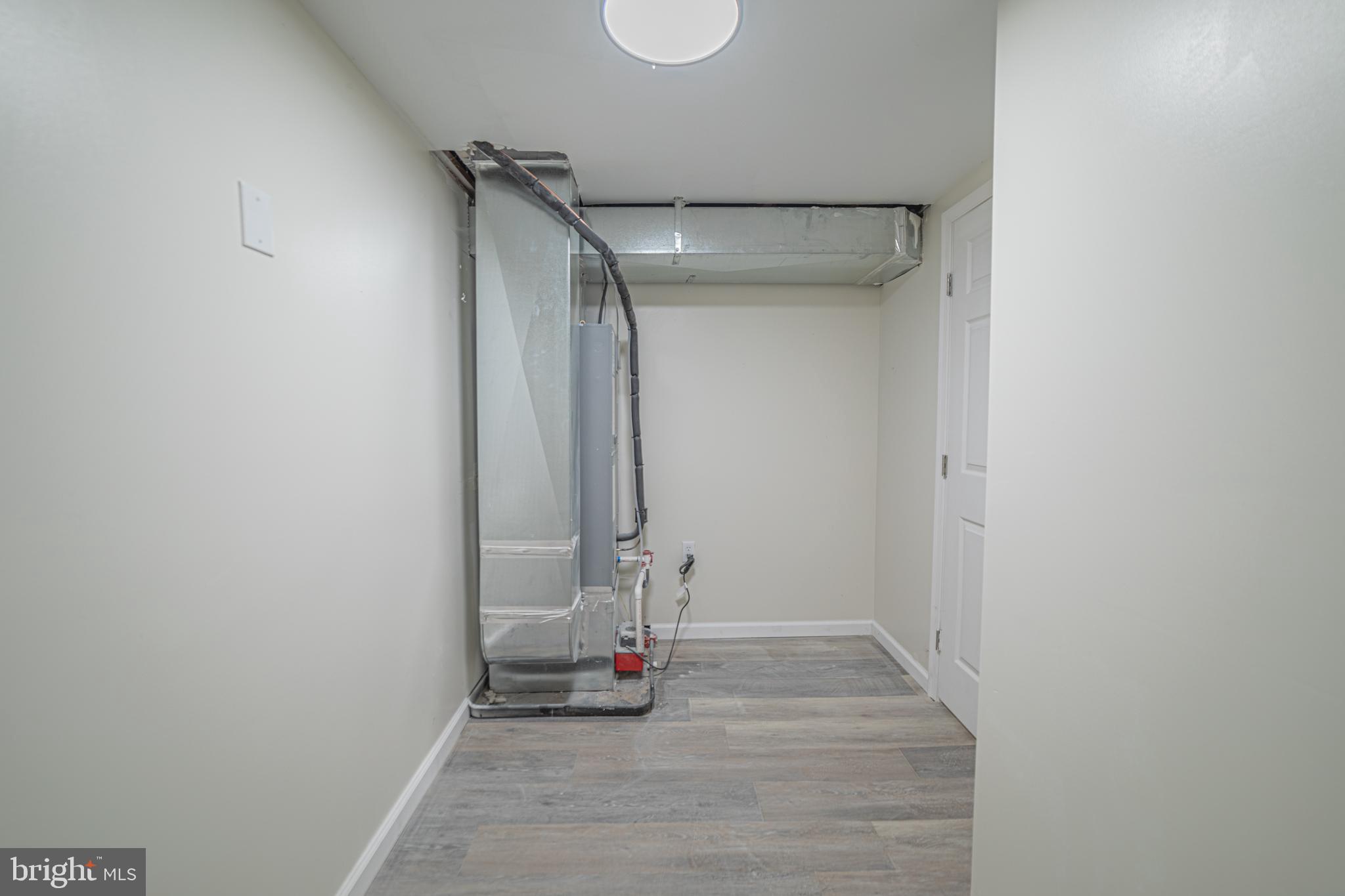 SHADY ACRES - Residential