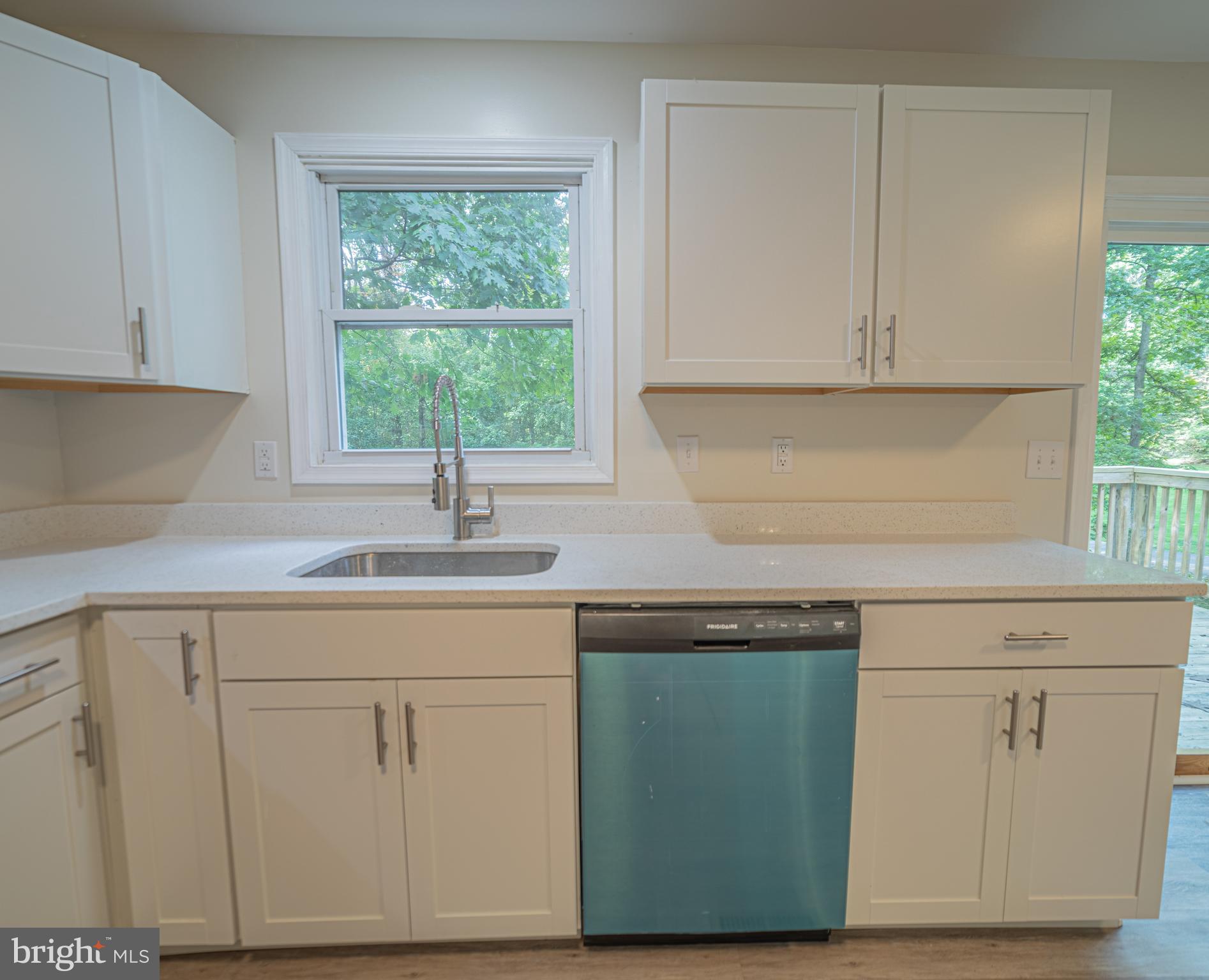 SHADY ACRES - Residential