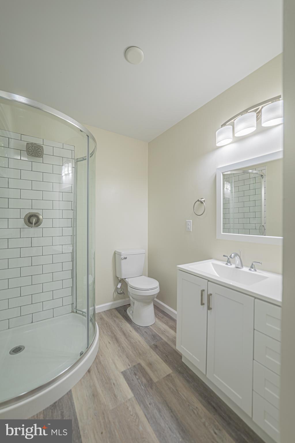 SHADY ACRES - Residential