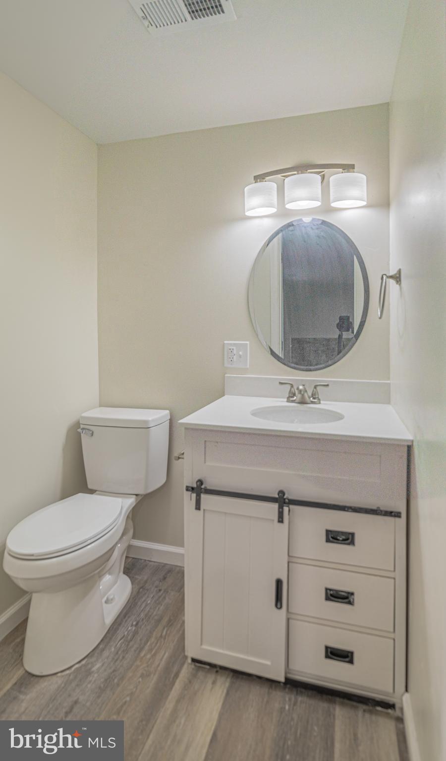 SHADY ACRES - Residential