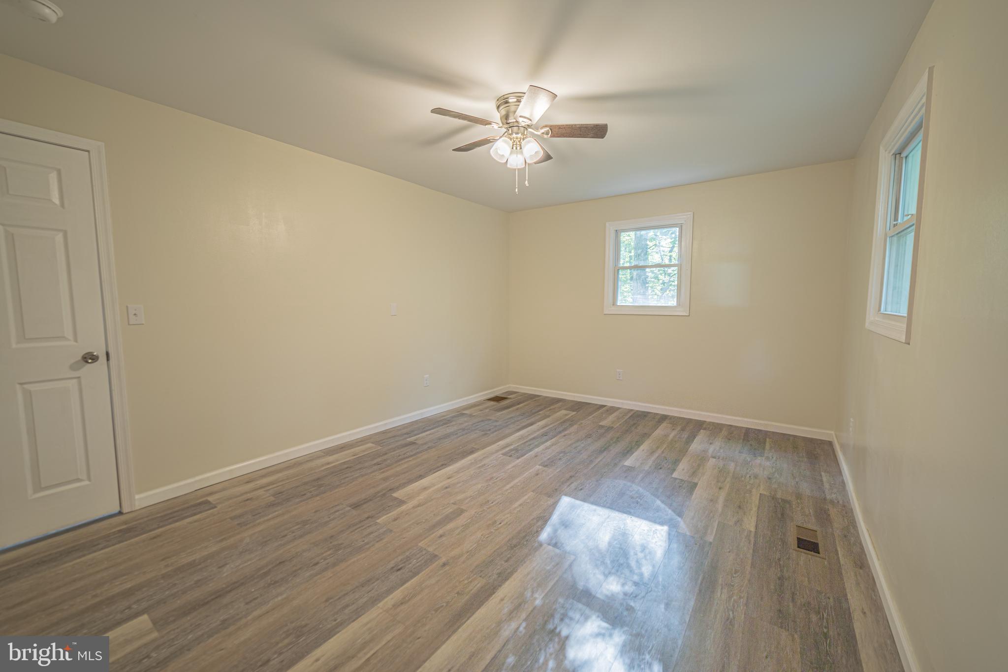 SHADY ACRES - Residential