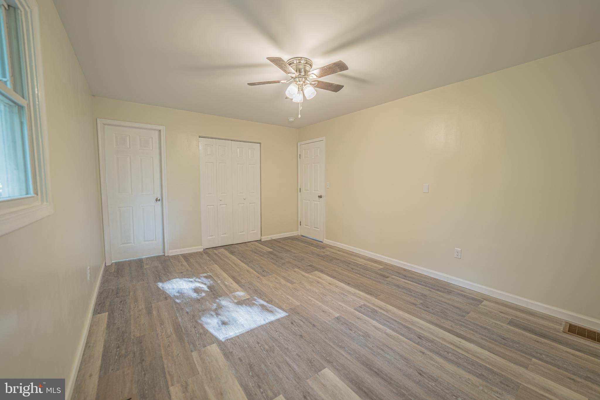 SHADY ACRES - Residential