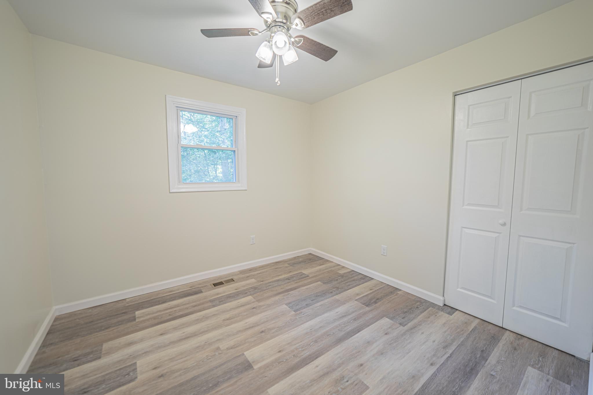 SHADY ACRES - Residential