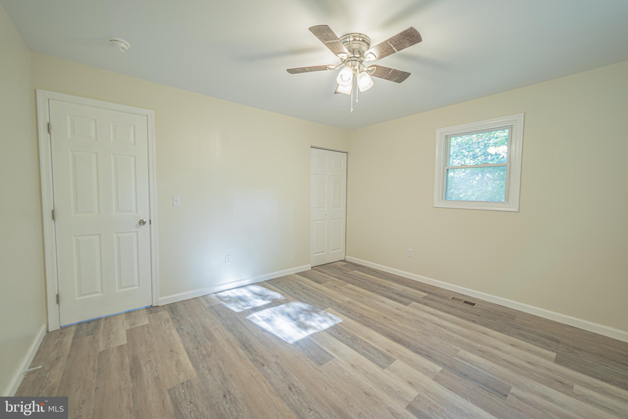 SHADY ACRES - Residential