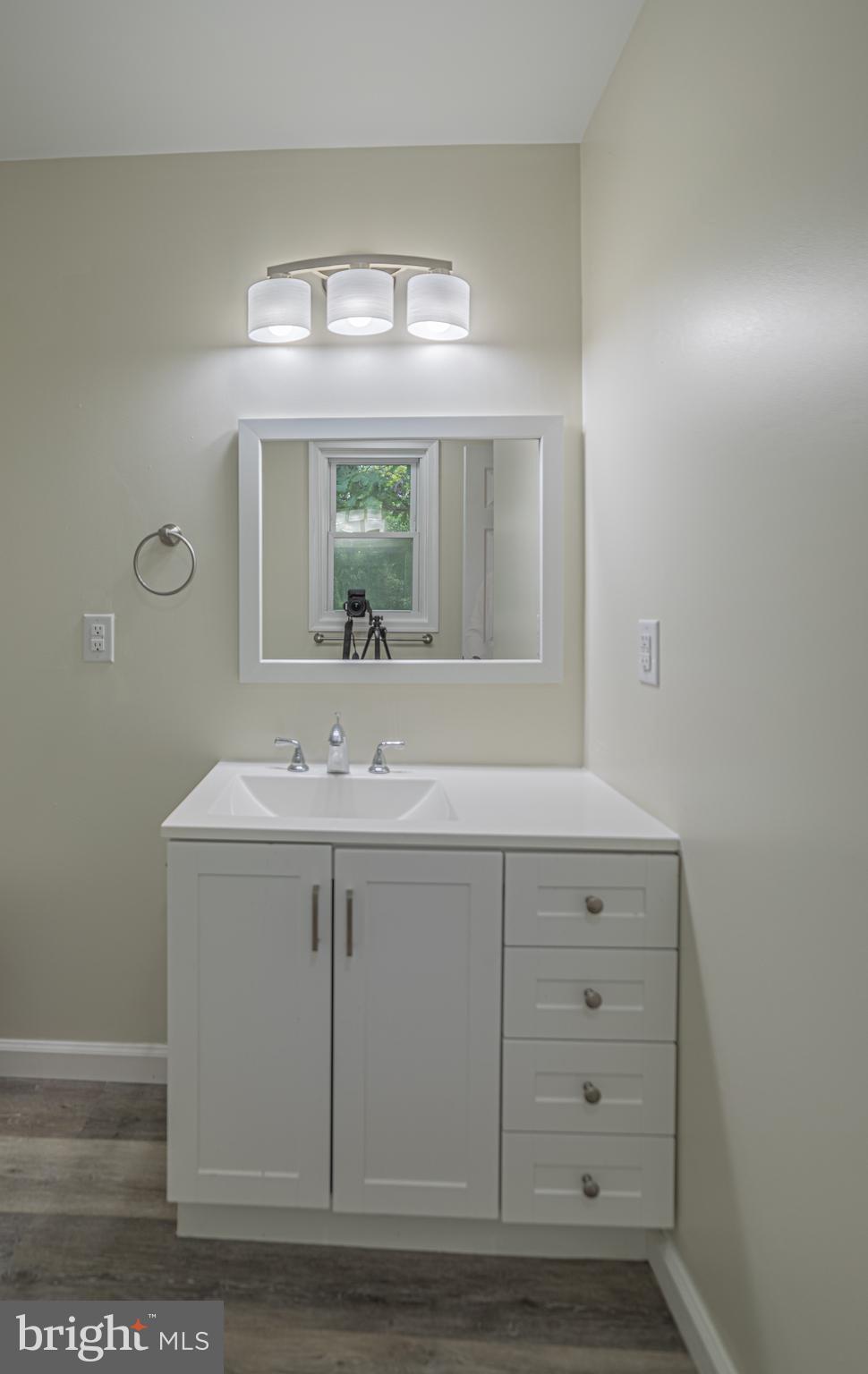 SHADY ACRES - Residential