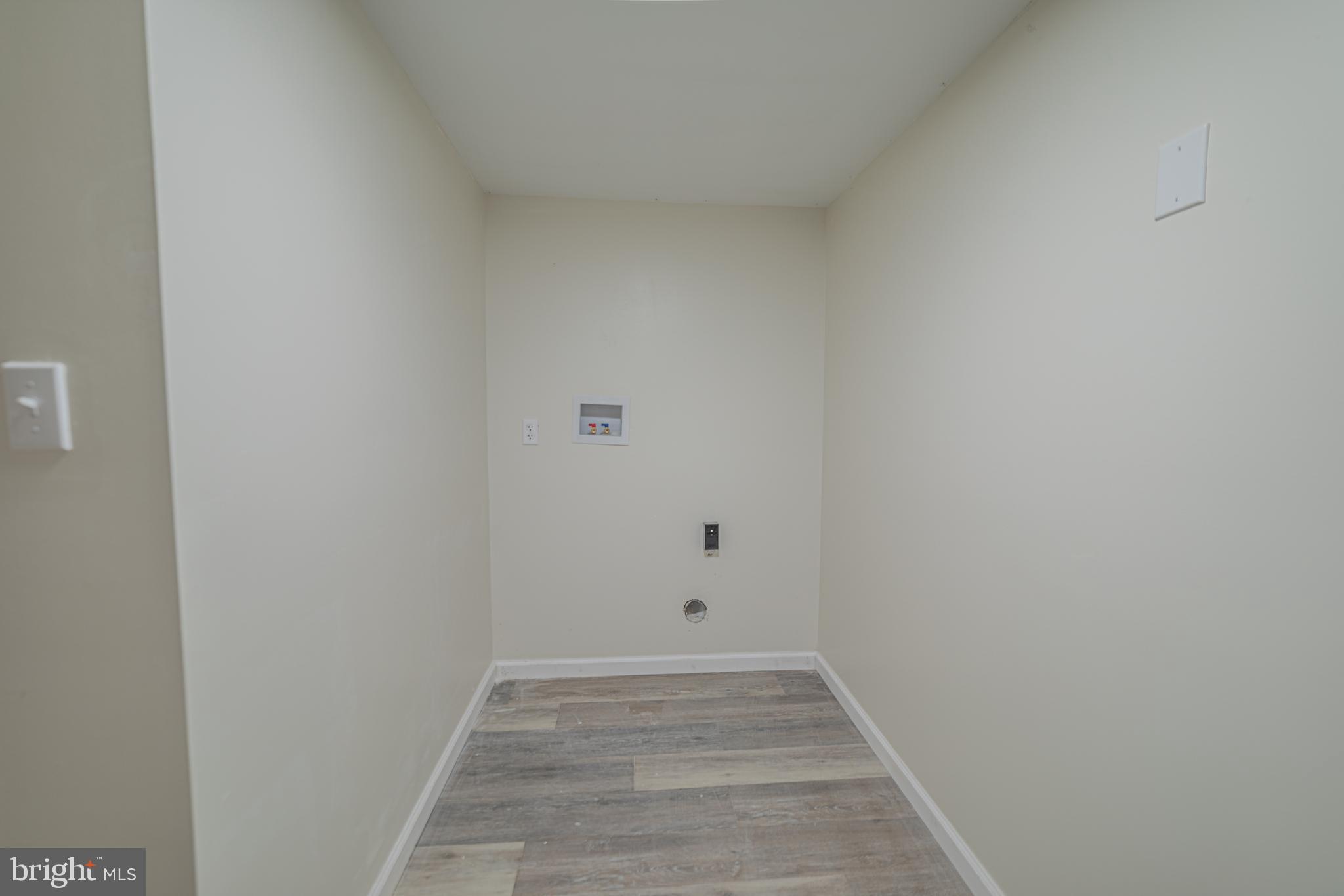 SHADY ACRES - Residential