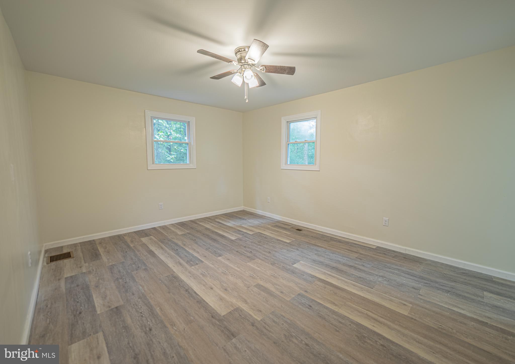 SHADY ACRES - Residential