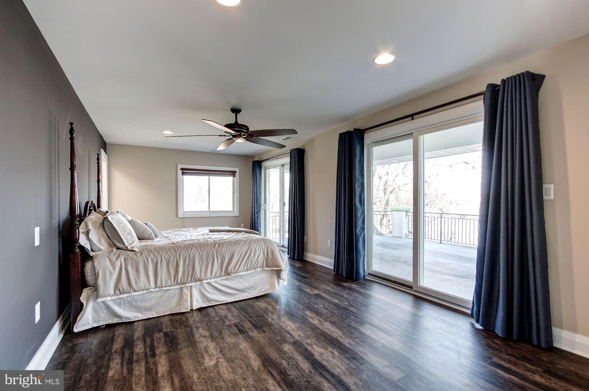 SHADY SIDE - Residential