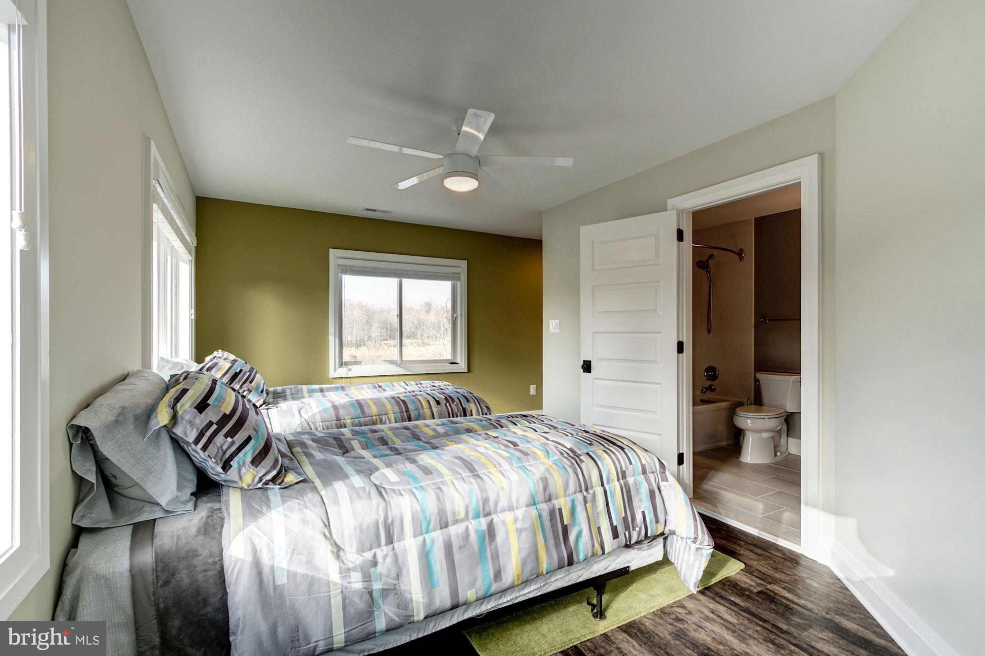 SHADY SIDE - Residential