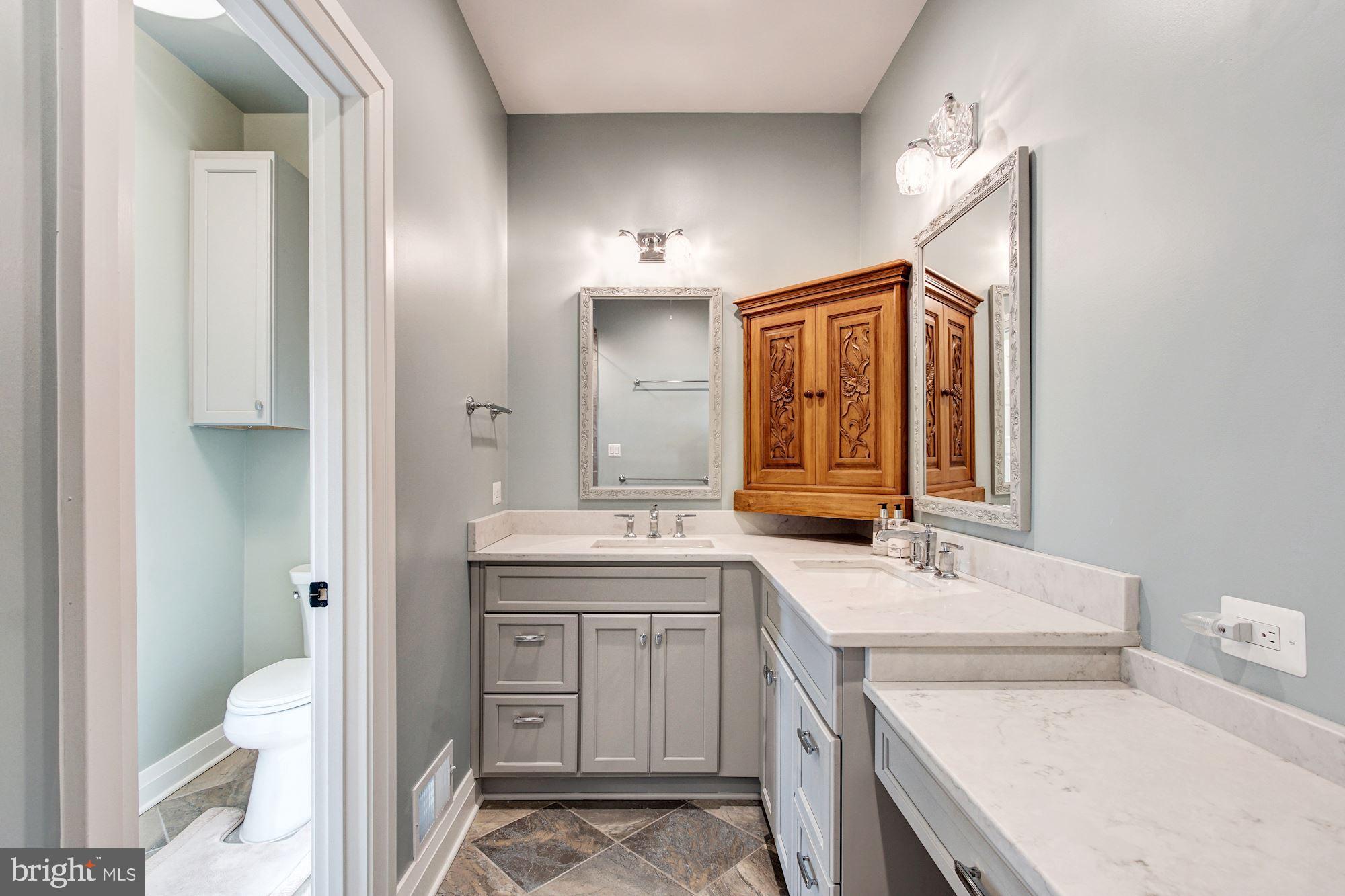 SHADY SIDE - Residential