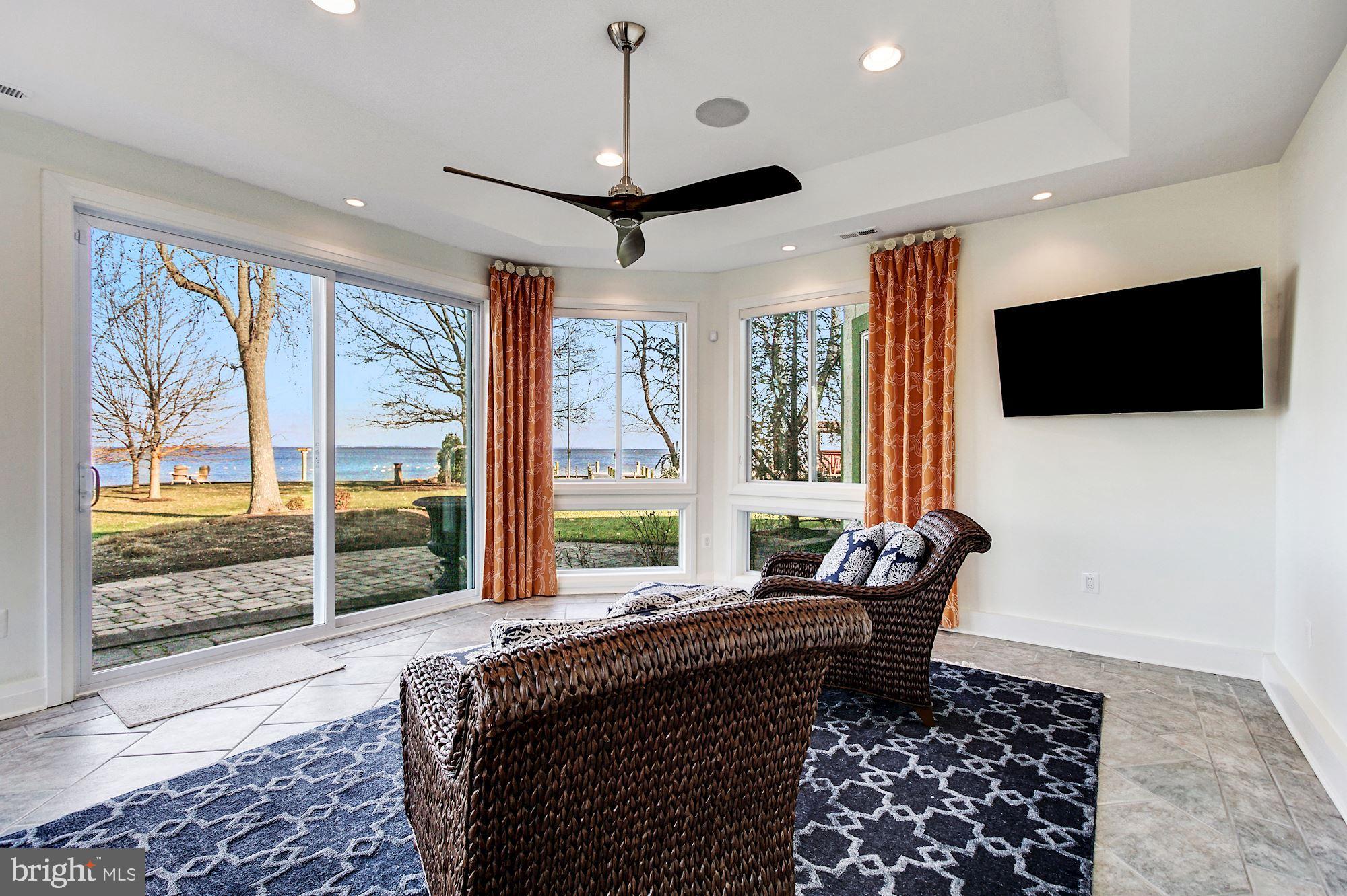 SHADY SIDE - Residential