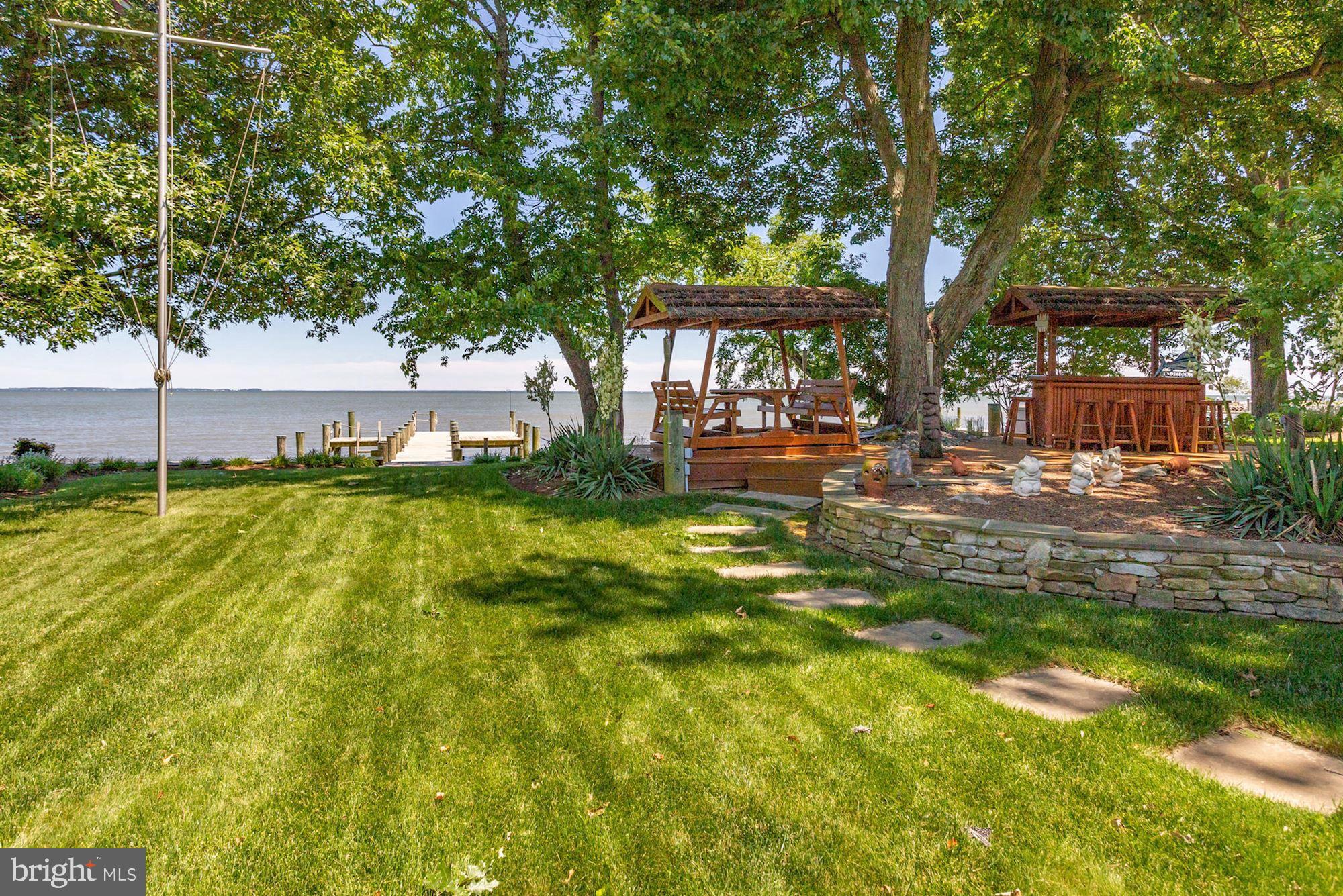 SHADY SIDE - Residential