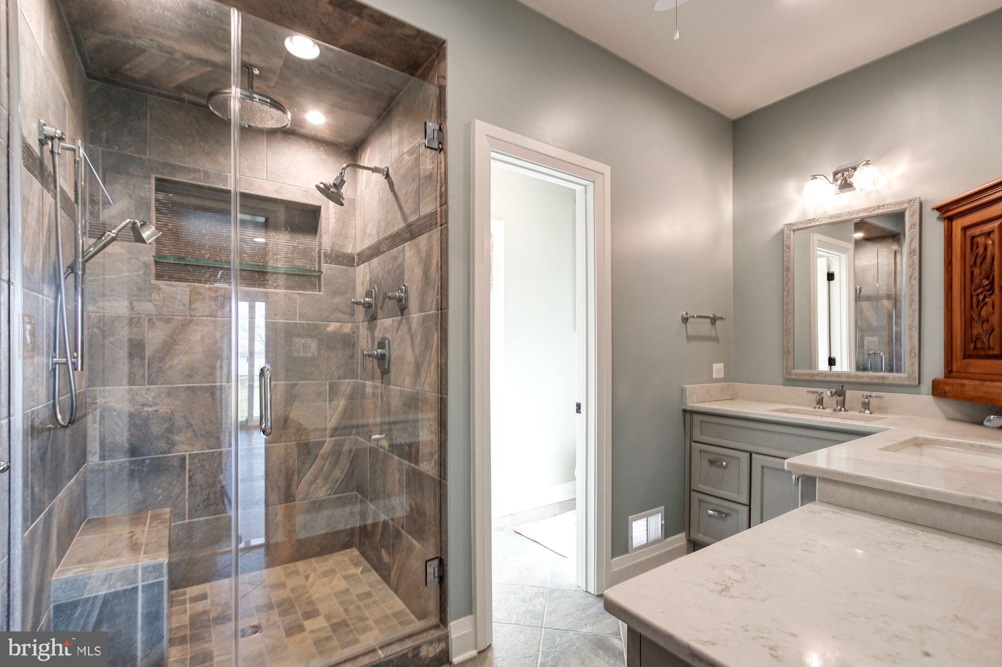 SHADY SIDE - Residential