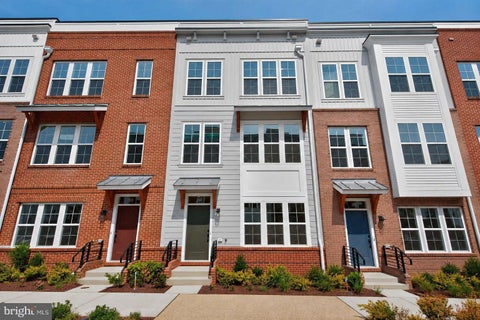 Townhouse For Sale - 2521 Farmstead Drive #212 CLARKE<br/> ROCKVILLE, MD 20850