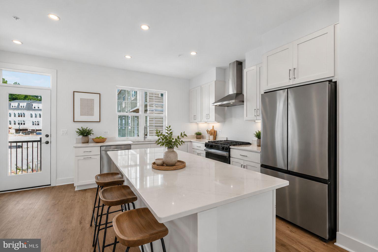 2521 FARMSTEAD DRIVE 212 CLARKE