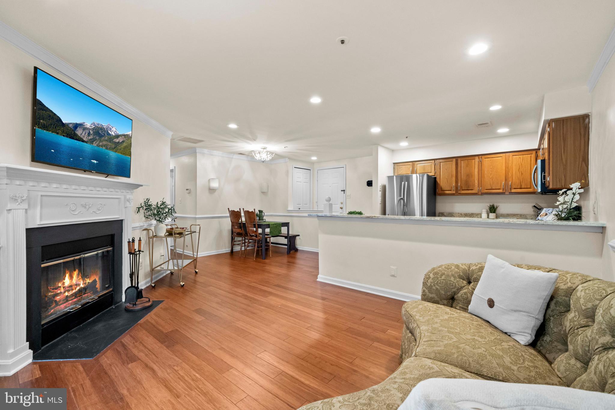 244 S REYNOLDS STREET 201
