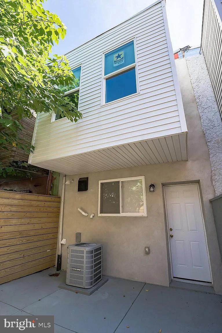 POINT BREEZE - Residential