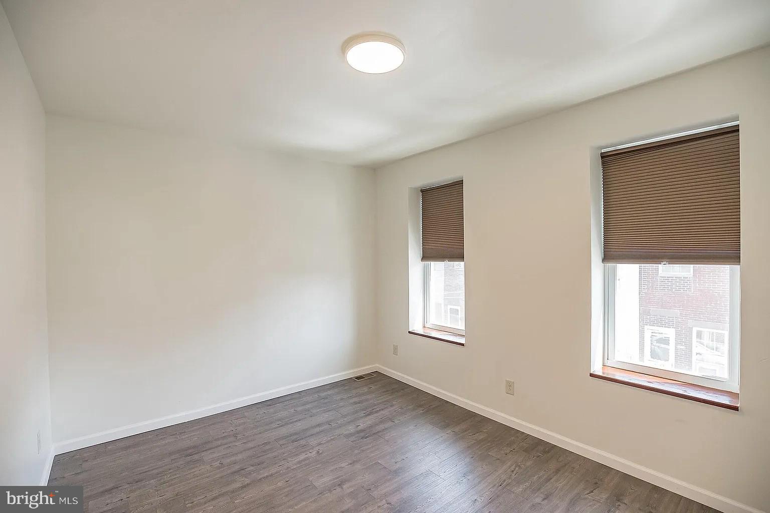 POINT BREEZE - Residential