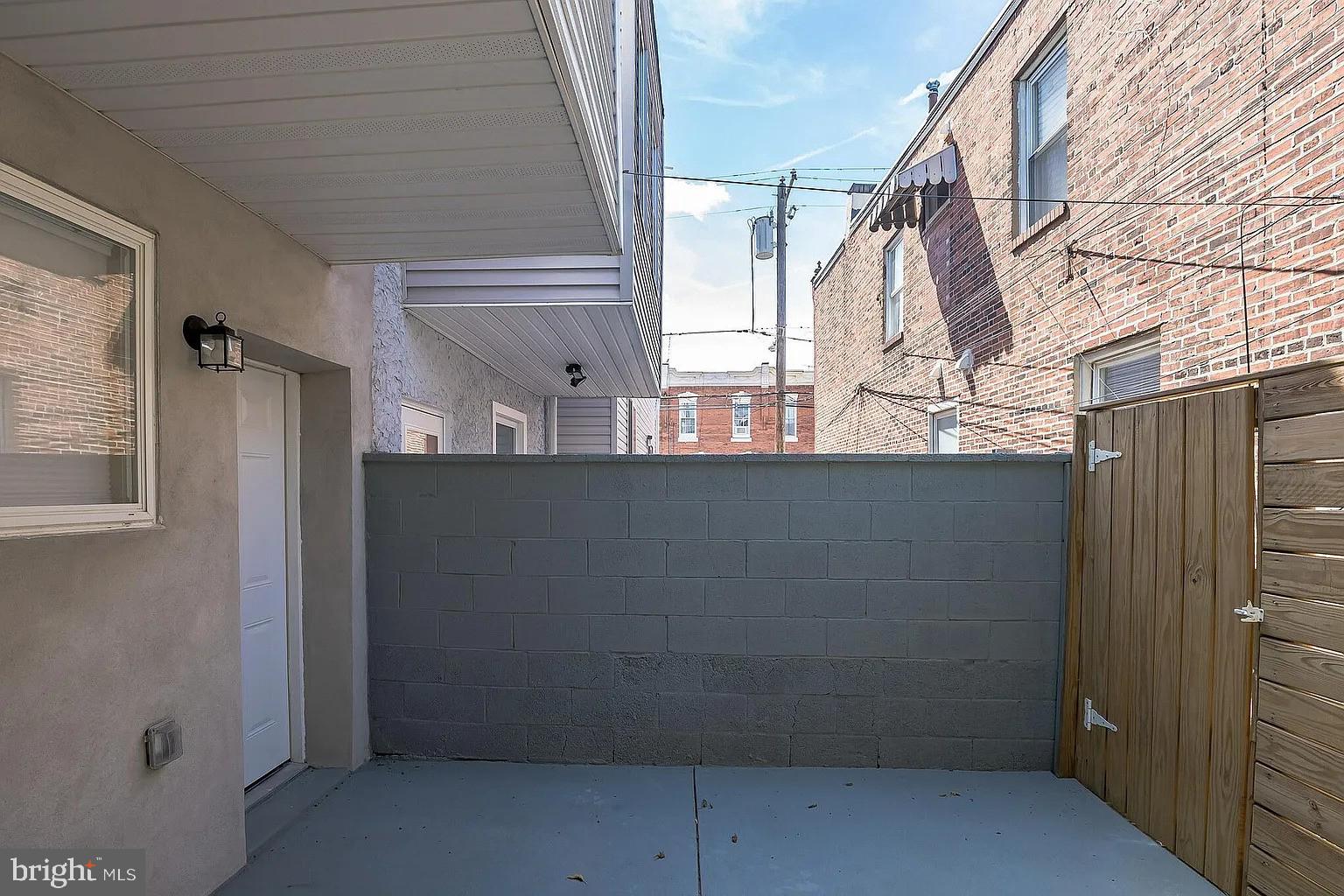 POINT BREEZE - Residential