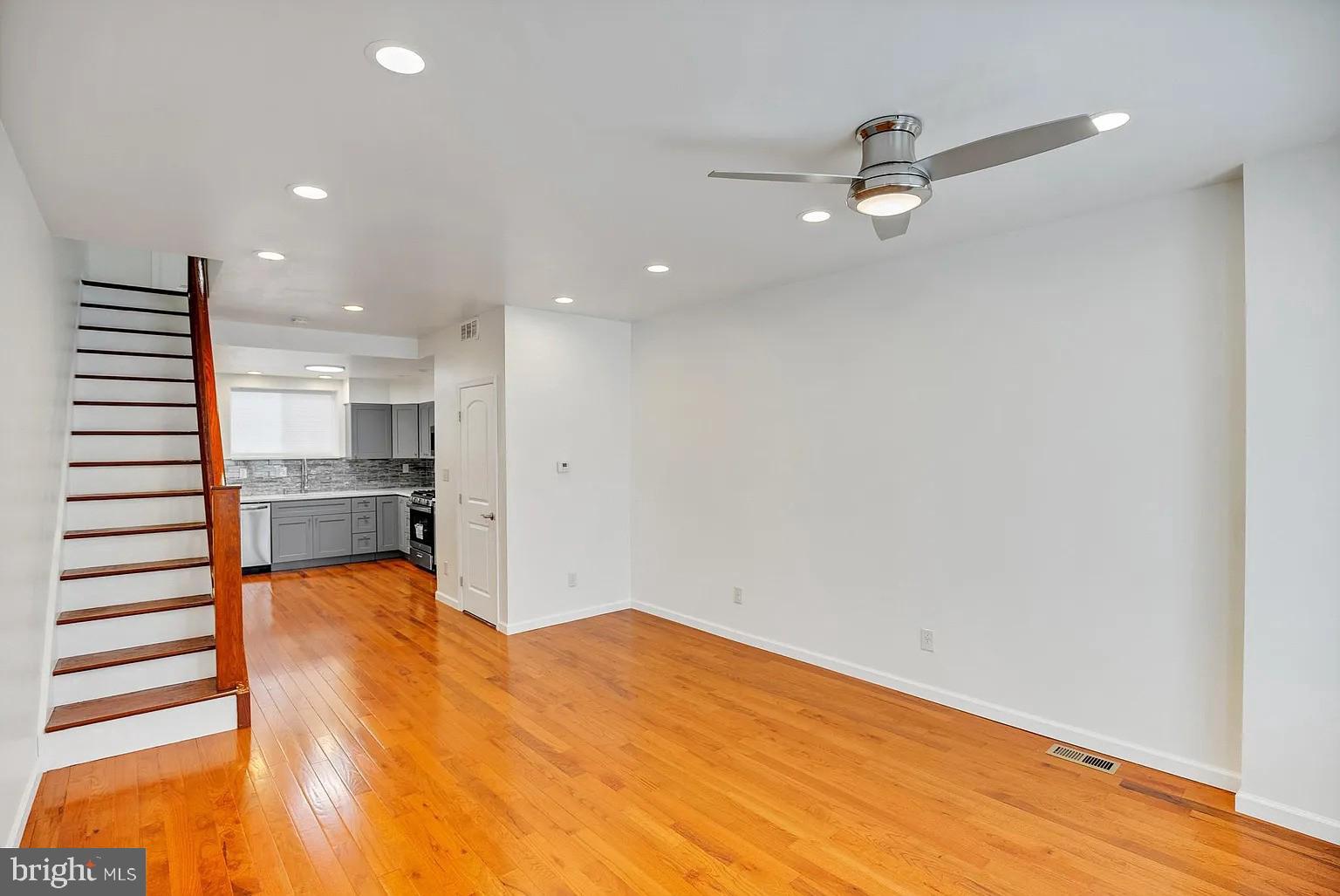 POINT BREEZE - Residential