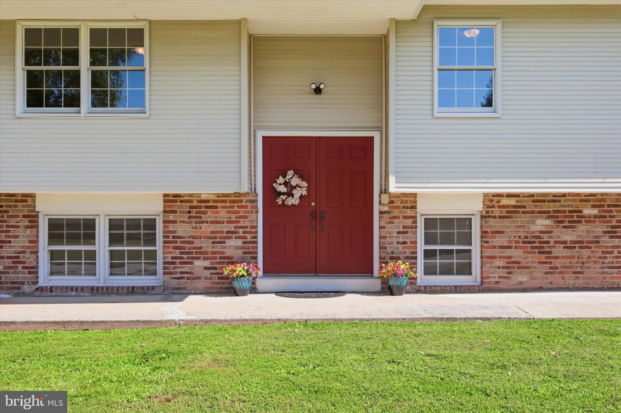 3901 BETH DRIVE