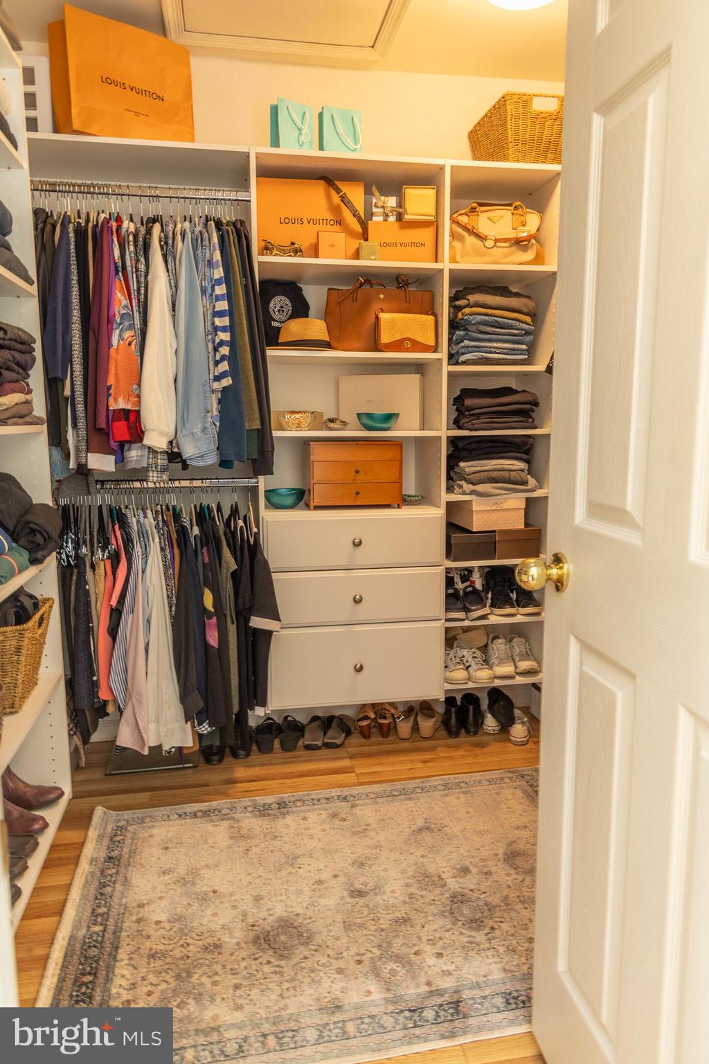 HIDDEN FOREST - Residential