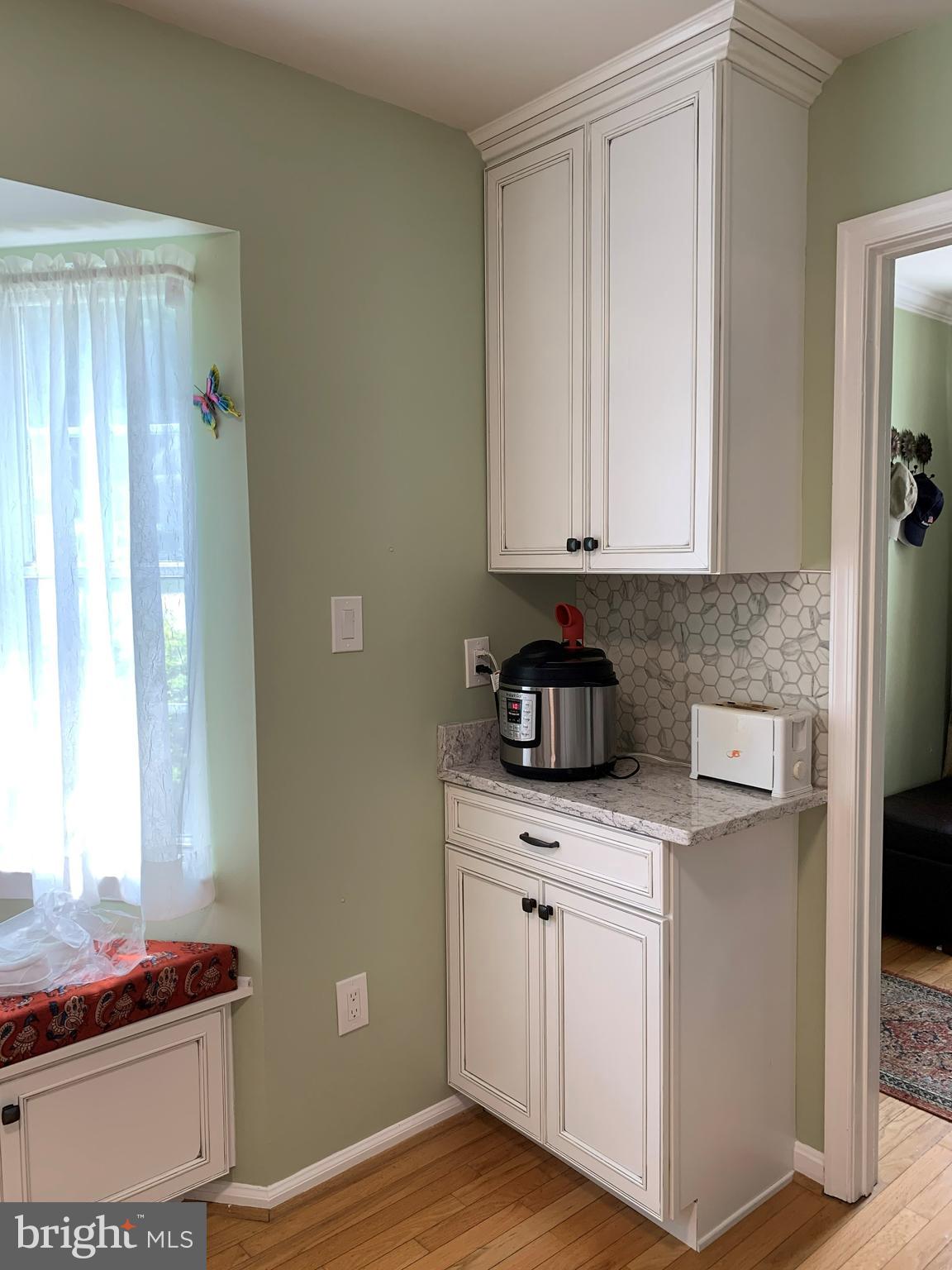 BURKE CENTRE - Residential Lease