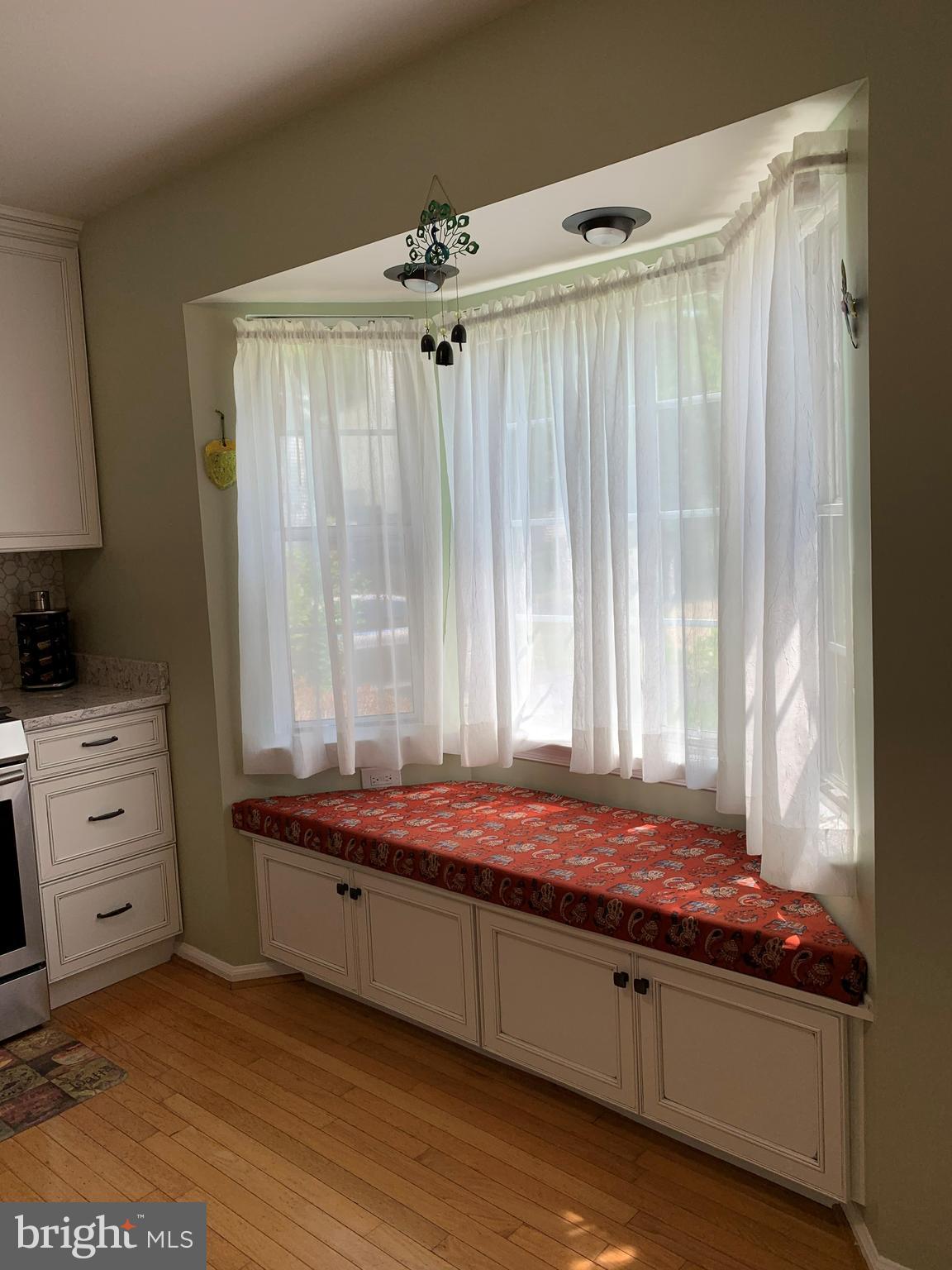 BURKE CENTRE - Residential Lease