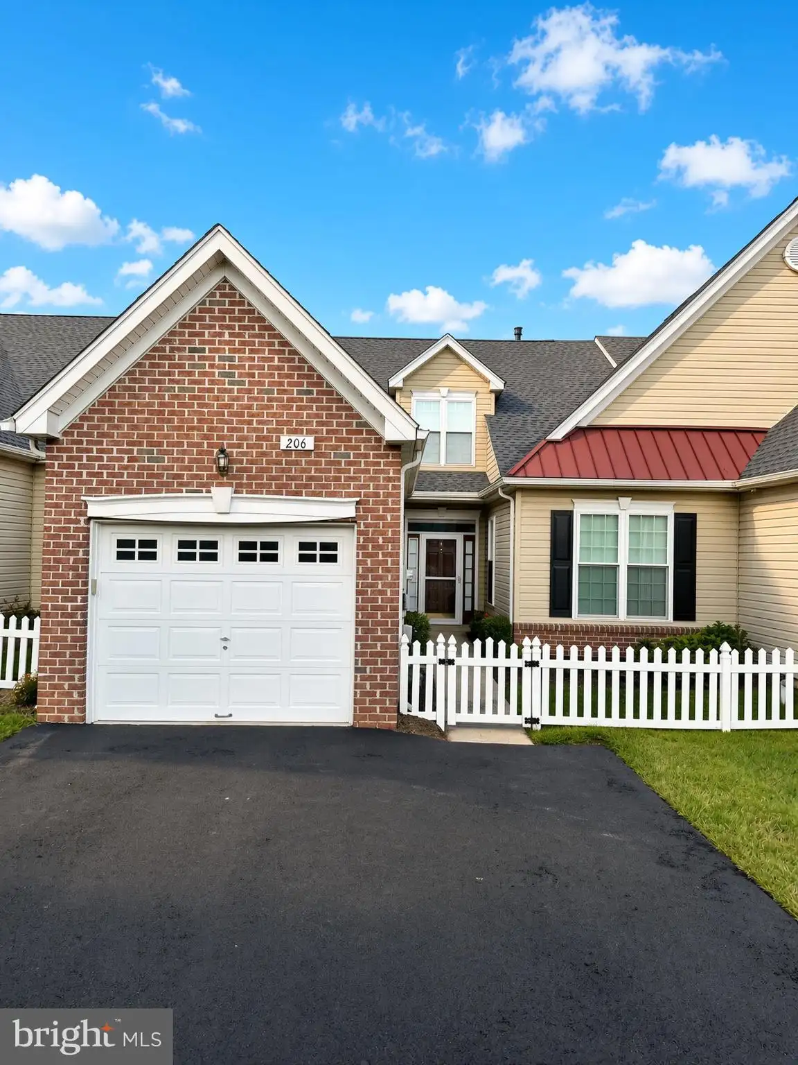 206 Dorchester Drive, Sellersville, PA, 18960